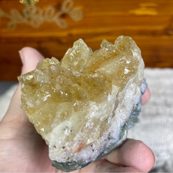 Amethyst and citrine cluster - Picture 10 of 15